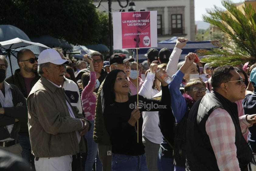 MARCHA A FAVOR DEL INE EN DURANGO