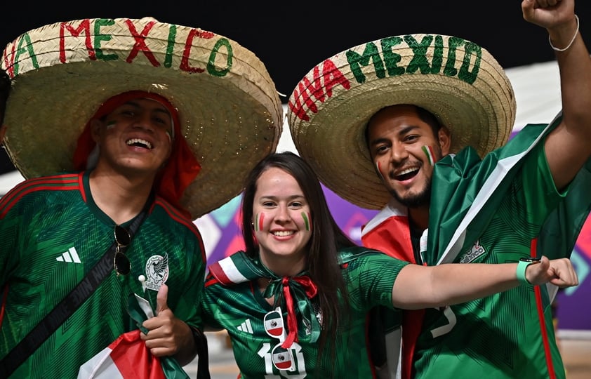 Afición mexicana captada durante el encuentro contra Polonia, en el Mundial de futbol Qatar 2022.