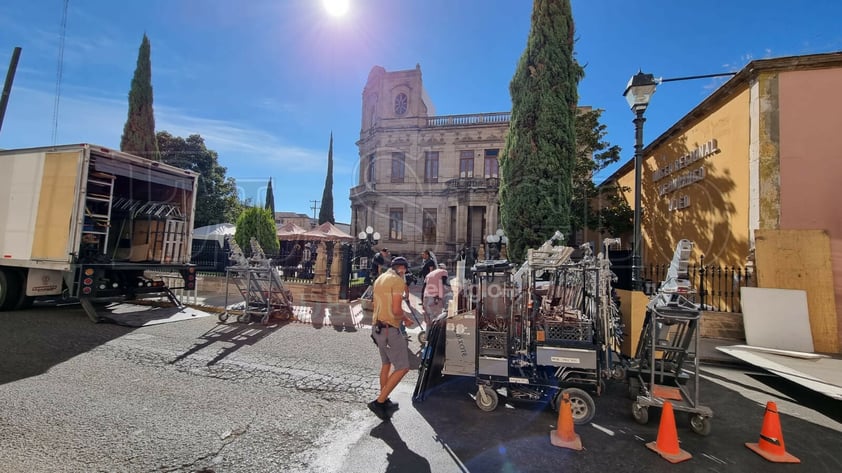 El rodaje de la nueva cinta de Viggo Mortensen, 'The Dead Don't Hurt', iniciará hoy en varias calles de la Zona Centro de Durango. Debido a esto hay cortes de tránsito.