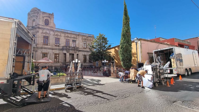 El rodaje de la nueva cinta de Viggo Mortensen, 'The Dead Don't Hurt', iniciará hoy en varias calles de la Zona Centro de Durango. Debido a esto hay cortes de tránsito.