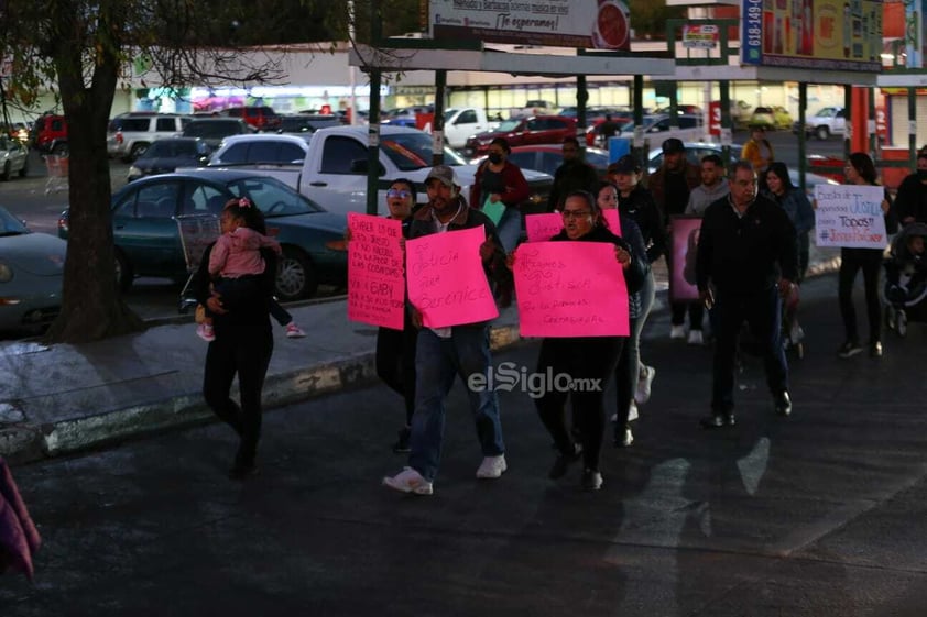 Marcha para exigir justicia para víctimas de meningitis