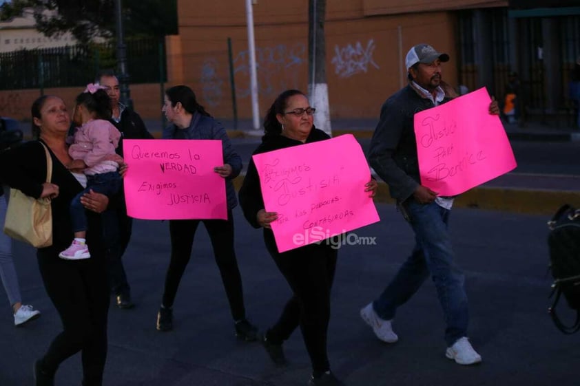 Marcha para exigir justicia para víctimas de meningitis