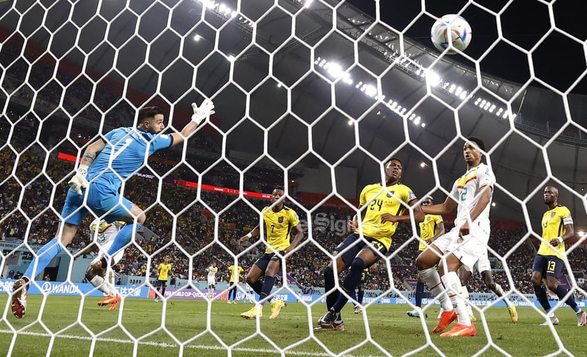 La expedición mundialista de Enner Valencia y la joven Ecuador acabó en Qatar con una derrota ante Senegal.