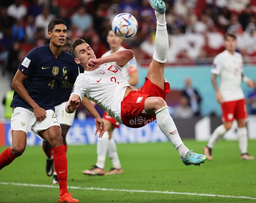 Olivier Giroud, con un tanto al borde del descanso, y Kylian Mbappe, con un doblete, firmaron la victoria de Francia sobre Polonia (3-1) que sitúa a los campeones del mundo en los cuartos de final