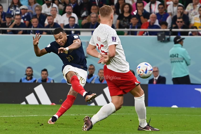 Olivier Giroud, con un tanto al borde del descanso, y Kylian Mbappe, con un doblete, firmaron la victoria de Francia sobre Polonia (3-1) que sitúa a los campeones del mundo en los cuartos de final