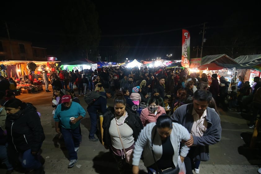 Cientos de duranguenses se congregaron en el Santuario de Nuestra Señora de Guadalupe para las tradicionales mañanitas a la Virgen de Guadalupe