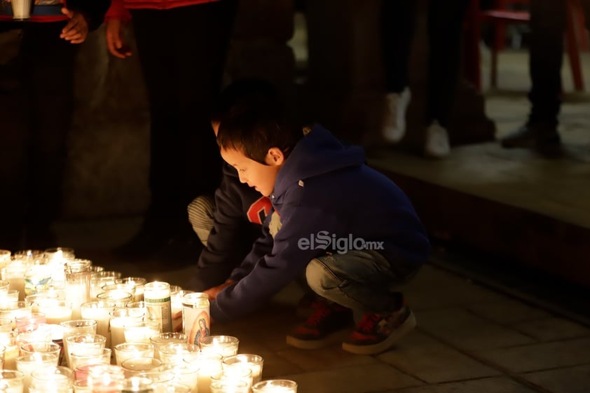 Cientos de duranguenses se congregaron en el Santuario de Nuestra Señora de Guadalupe para las tradicionales mañanitas a la Virgen de Guadalupe