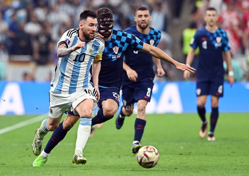 Una magistral actuación de la dupla Lionel Messi - Julián Álvarez tiene a la Selección Argentina en la final del Mundial.