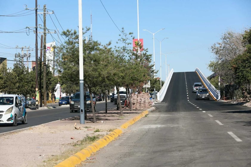 Finalmente, este lunes autoridades de Durango abrieron en su totalidad el puente vehicular Francisco Villa.