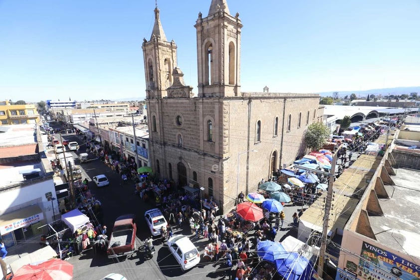 Compras de pánico en víspera de Noche Buena en Durango.