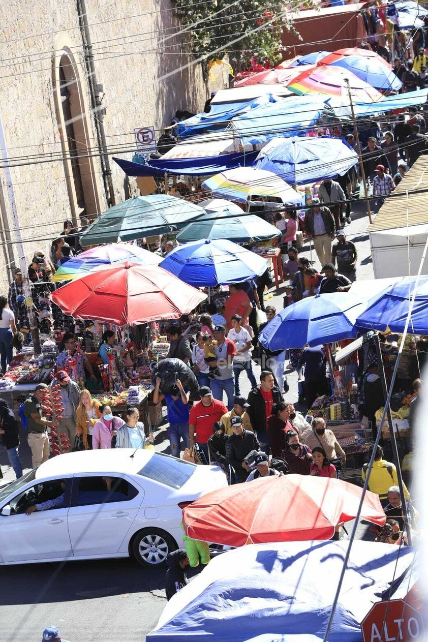 Compras de pánico en víspera de Noche Buena en Durango.