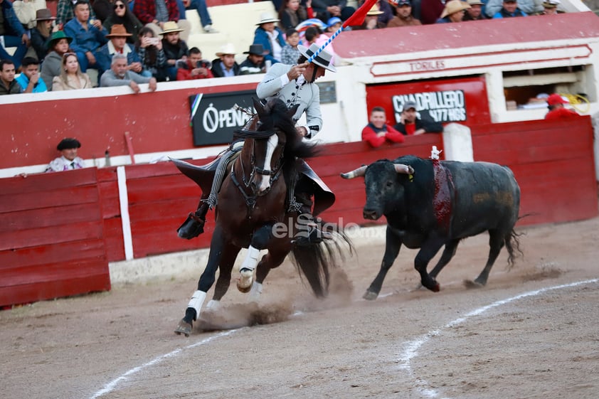 ¡Olé! Festejan Año Nuevo con corrida de toros en Durango