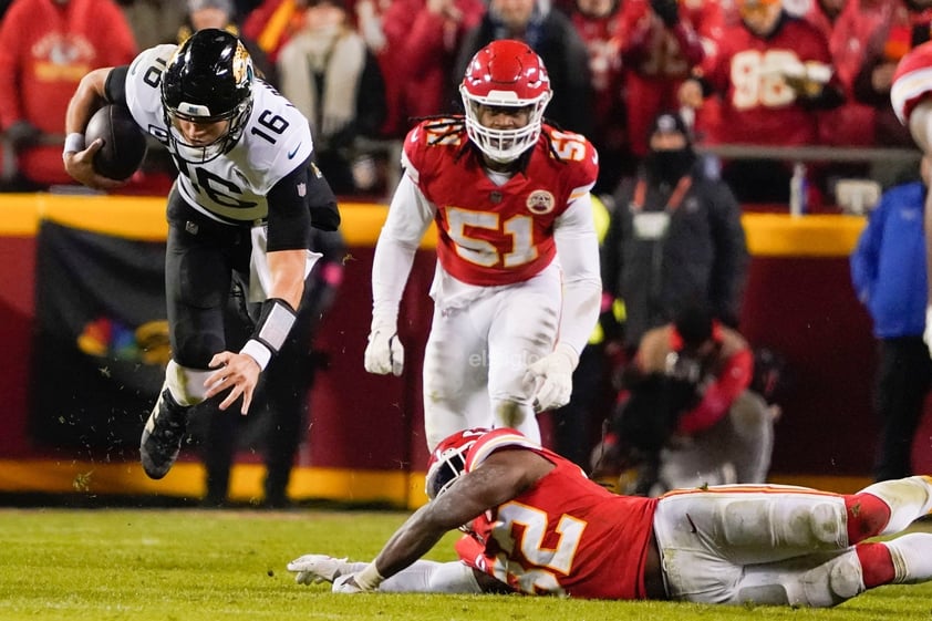 Los Kansas City Chiefs volaron este sábado a la final de la Conferencia Americana (AFC) de la NFL por quinto año consecutivo, tras imponerse por 27-20 a los Jacksonville Jaguars.