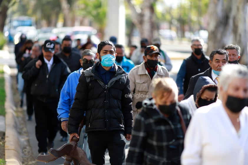 A pesar de que ha disminuido la clientela después de la pandemia, los boleros se mantienen a flote y ahora que están cumpliendo 73 años buscan lograr abrir el 40 por ciento de las bolerías que permanecen cerradas.