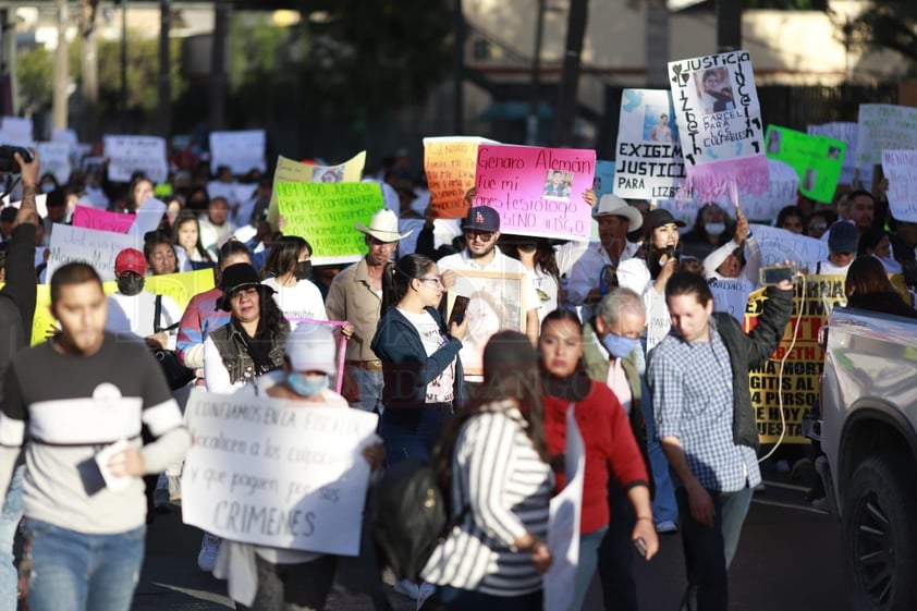 Exigen, con marcha, justicia para víctimas de meningitis en Durango