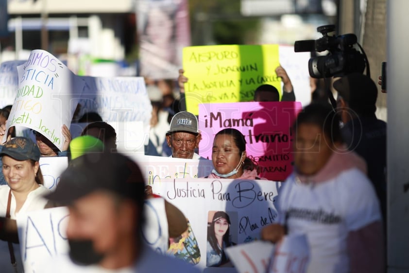 Exigen, con marcha, justicia para víctimas de meningitis en Durango