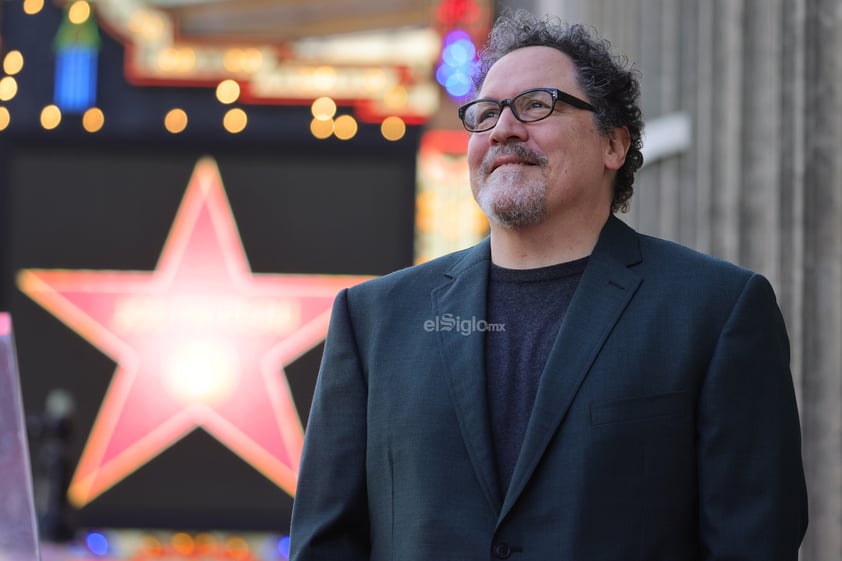 El guionista y director Jon Favreau es honrado con la Estrella del Paseo de la Fama de Hollywood en Hollywood, California, para la categoría de Televisión.