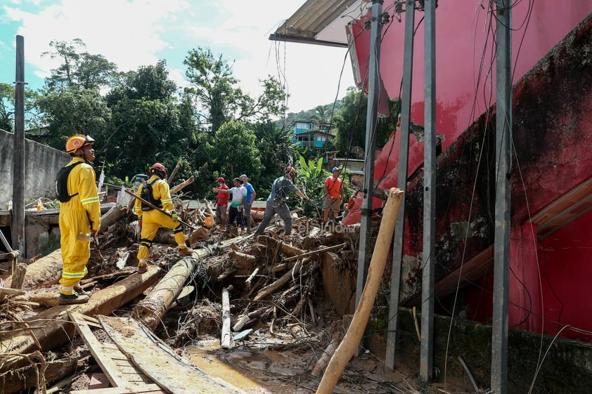 Elevan a 44 el número de víctimas por tormentas mortales en Brasil