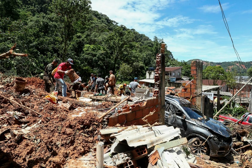 Elevan a 44 el número de víctimas por tormentas mortales en Brasil