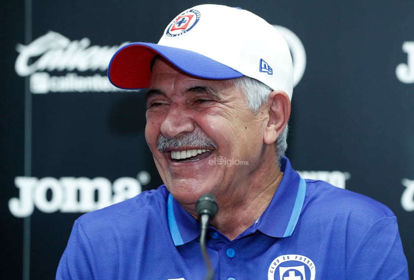 Tuca Ferretti es presentado como nuevo técnico de Cruz Azul