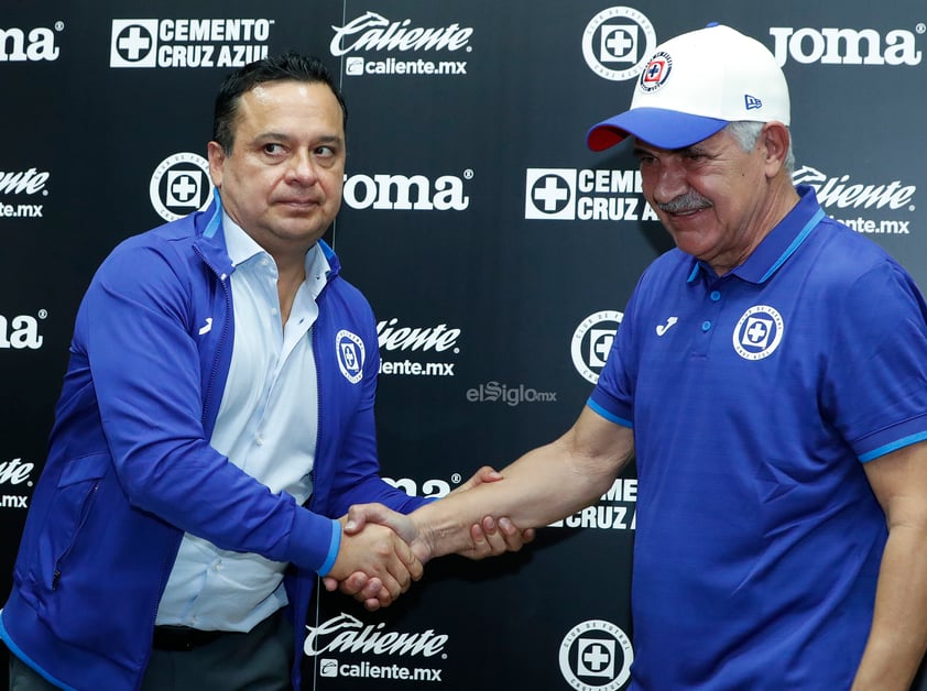 Tuca Ferretti es presentado como nuevo técnico de Cruz Azul