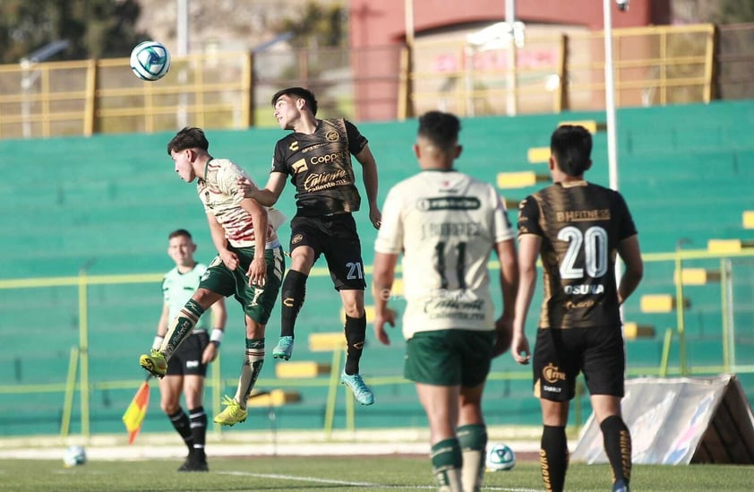 En duelo entre los sotaneros de la Liga Expansión MX, los Alacranes de Durango vencieron por 3-0 a los Dorados de Sinaloa, en el Estadio Francisco Zarco, en la capital duranguense, resultado que mantienen a los sinaloenses como los peores del Clausura 2023.