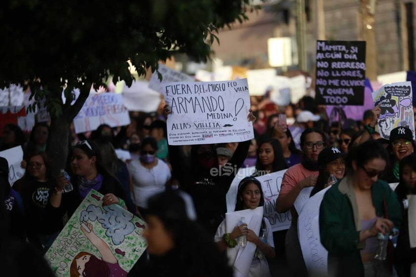 El 8 de marzo, Día Internacional de la Mujer, se llevó a cabo la cuarta marcha feminista en Durango, organizada por diversos colectivos.