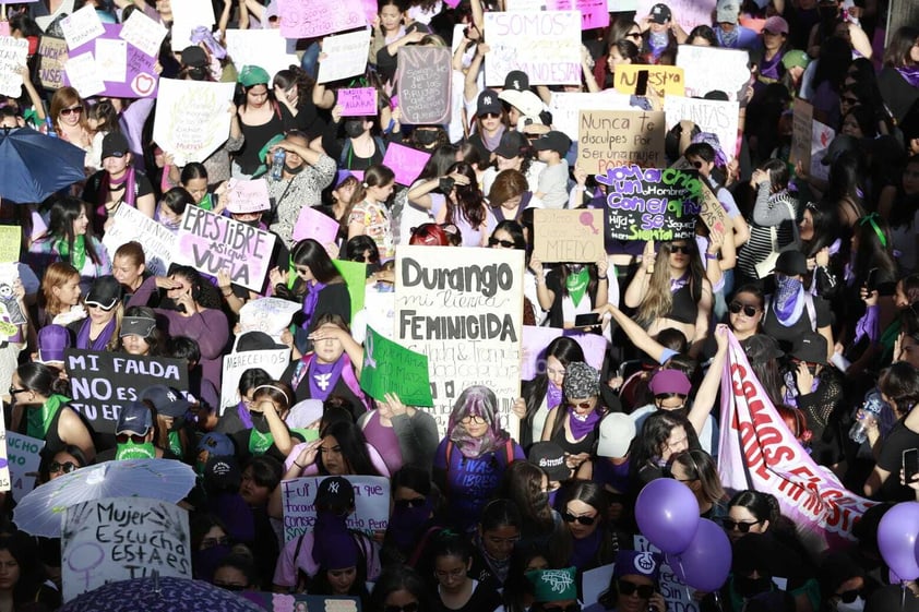 El 8 de marzo, Día Internacional de la Mujer, se llevó a cabo la cuarta marcha feminista en Durango, organizada por diversos colectivos.