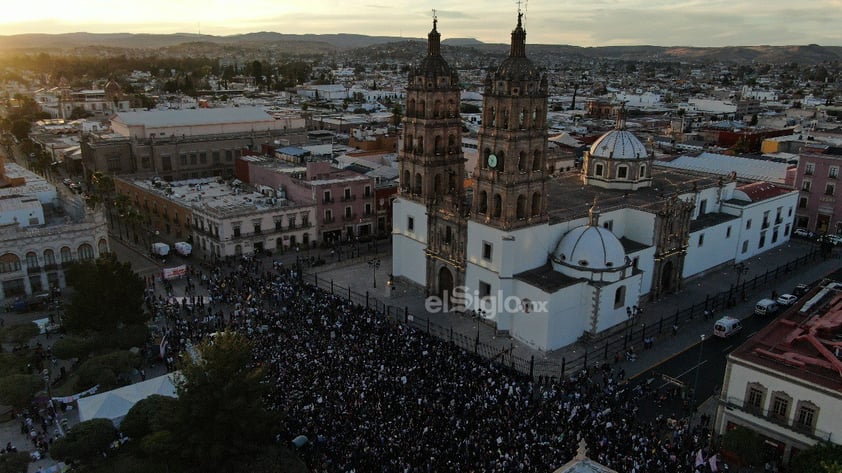 El 8 de marzo, Día Internacional de la Mujer, se llevó a cabo la cuarta marcha feminista en Durango, organizada por diversos colectivos.