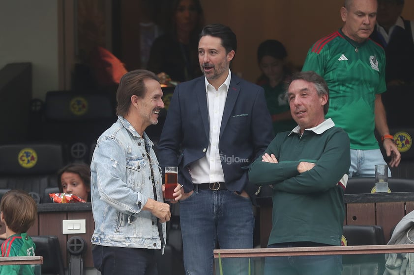 La presentación del argentino Diego Cocca en el Estadio Azteca fue un sinfín de altibajos, que terminaron con un amargo empate (2-2) frente a la Selección de Jamaica.