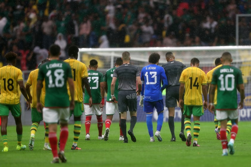 La presentación del argentino Diego Cocca en el Estadio Azteca fue un sinfín de altibajos, que terminaron con un amargo empate (2-2) frente a la Selección de Jamaica.