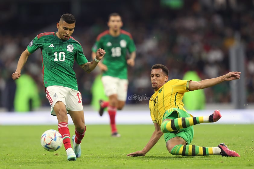 La presentación del argentino Diego Cocca en el Estadio Azteca fue un sinfín de altibajos, que terminaron con un amargo empate (2-2) frente a la Selección de Jamaica.