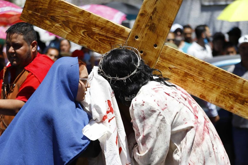 El templo de Los Ángeles realizó viacrucis viviente, es su edición 48.