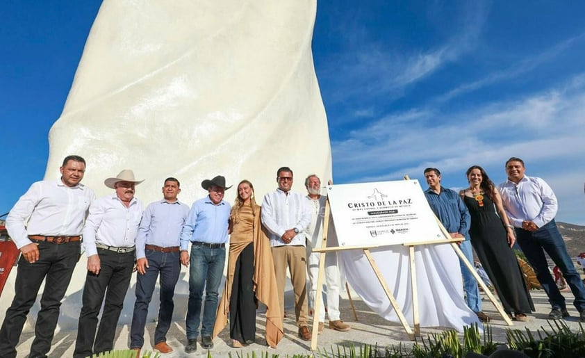 En el municipio de Tabasco, en Zacatecas, se inauguró el Cristo de la Paz, que mide 33 metros de altura y se coloca como una de las efigies más grande de México, superando en altura al Cristo Rey, ubicado en Tenancingo, en el Estado de México (30 metros); así como del Cristo Roto, en San José de Gracia en Aguascalientes (28 metros).