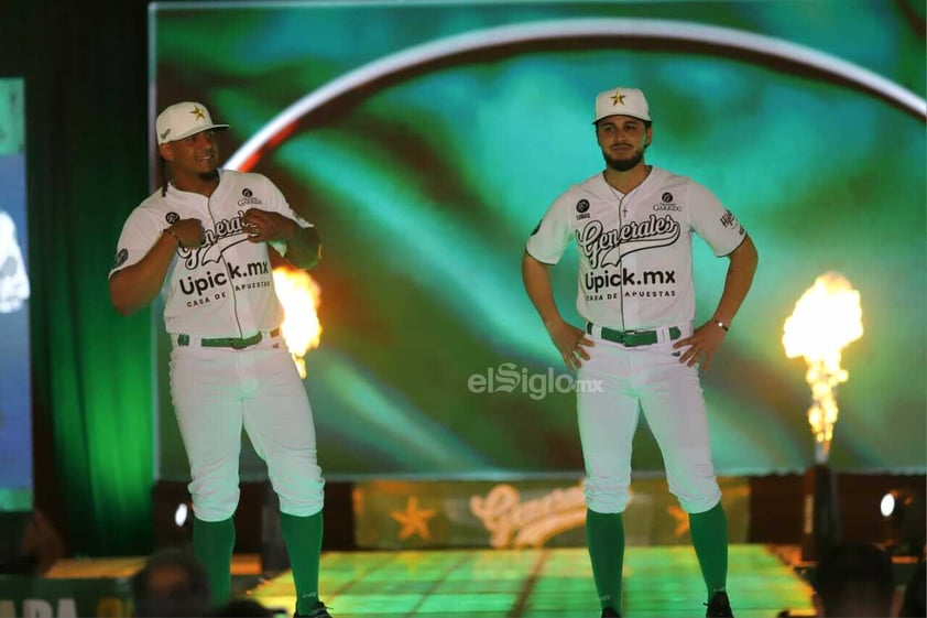 En un evento lleno de sorpresas, la Tropa Villista sorprendió con su nuevo uniforme, pero también con la presentación de las nuevas Adelitas, las mejoras que implementaron en el “Cuartel” y el calendario oficial.