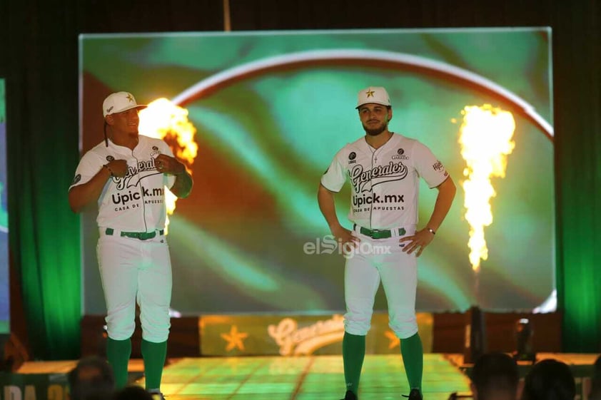 En un evento lleno de sorpresas, la Tropa Villista sorprendió con su nuevo uniforme, pero también con la presentación de las nuevas Adelitas, las mejoras que implementaron en el “Cuartel” y el calendario oficial.