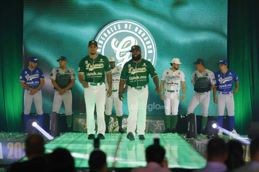 En un evento lleno de sorpresas, la Tropa Villista sorprendió con su nuevo uniforme, pero también con la presentación de las nuevas Adelitas, las mejoras que implementaron en el “Cuartel” y el calendario oficial.