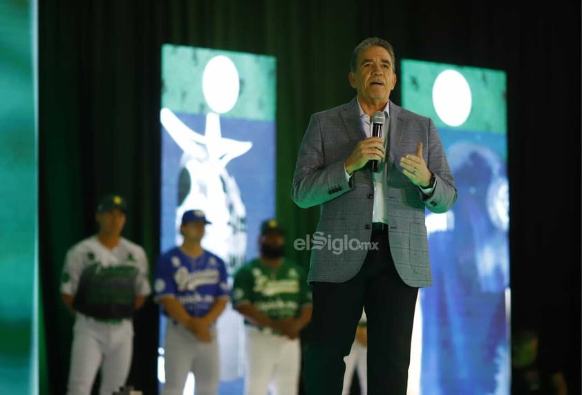 En un evento lleno de sorpresas, la Tropa Villista sorprendió con su nuevo uniforme, pero también con la presentación de las nuevas Adelitas, las mejoras que implementaron en el “Cuartel” y el calendario oficial.