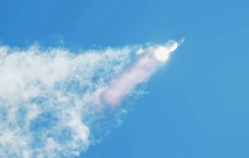 El gran cohete Starship de la empresa SpaceX, después de un exitoso despegue, explotó en el aire por motivos todavía por determinar, aunque los ingenieros de la compañía señalaron que daban por buena la prueba.