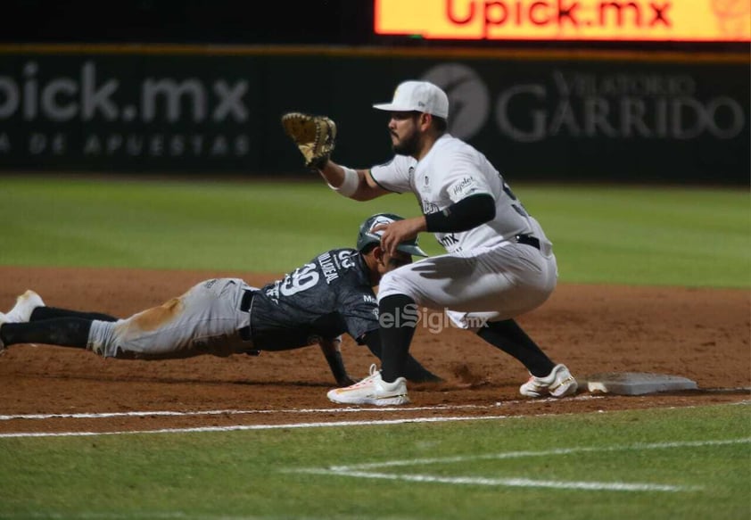 Generales de Durango enfrentan a la escuadra de los Bravos de León en la tercera serie en el Cuartel.