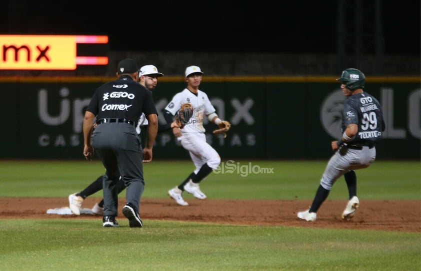 Generales de Durango enfrentan a la escuadra de los Bravos de León en la tercera serie en el Cuartel.