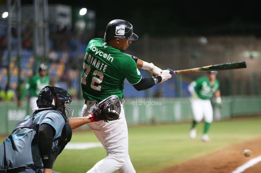 Primer juego de la serie entre Saraperos de Saltillo vs Generales de Durango