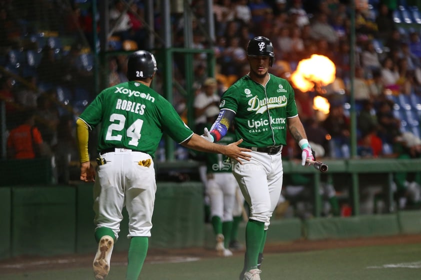 Primer juego de la serie entre Saraperos de Saltillo vs Generales de Durango