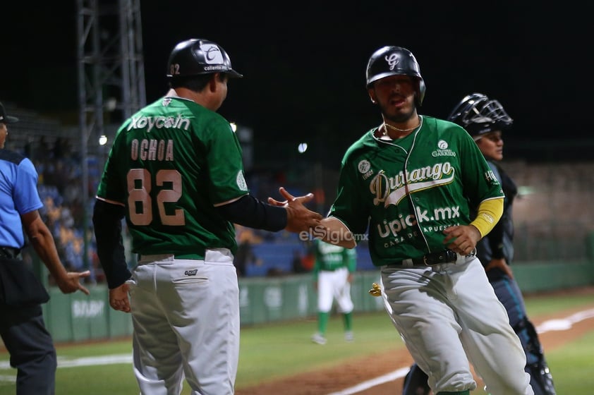 Primer juego de la serie entre Saraperos de Saltillo vs Generales de Durango