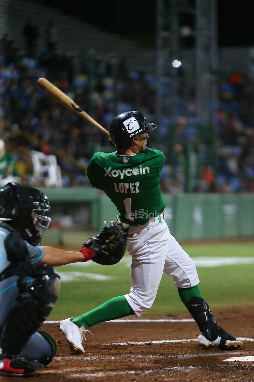 Primer juego de la serie entre Saraperos de Saltillo vs Generales de Durango