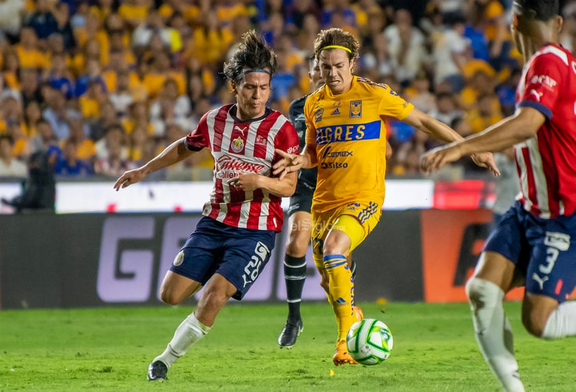 Esta noche en el Volcán se puso en marcha el primero de los dos capítulos llamados final de la Liga MX.