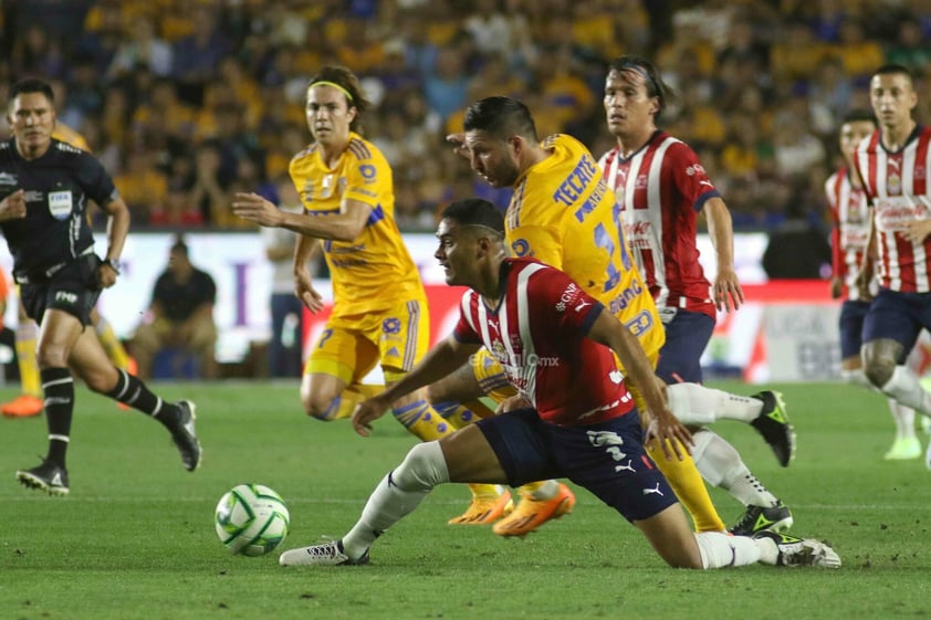 Esta noche en el Volcán se puso en marcha el primero de los dos capítulos llamados final de la Liga MX.