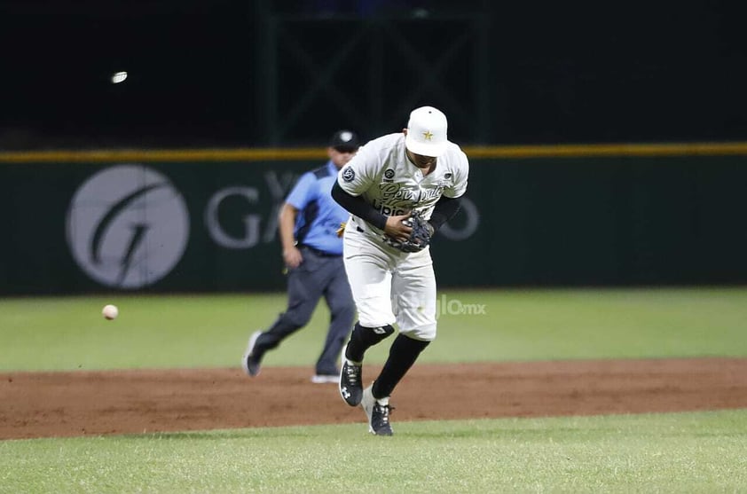 Primer juego de la serie entre Rieleros de Aguascalientes vs. Generales de Durango