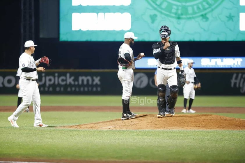 Primer juego de la serie entre Rieleros de Aguascalientes vs. Generales de Durango