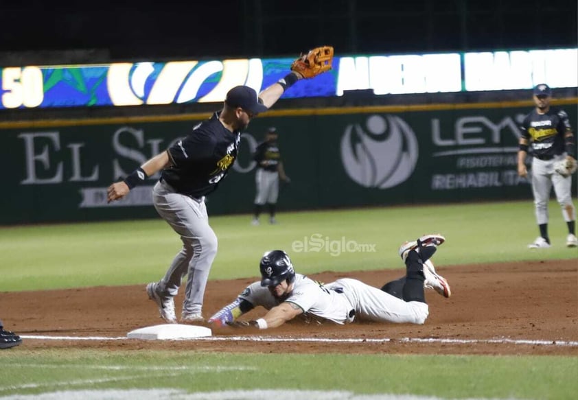 Primer juego de la serie entre Rieleros de Aguascalientes vs. Generales de Durango